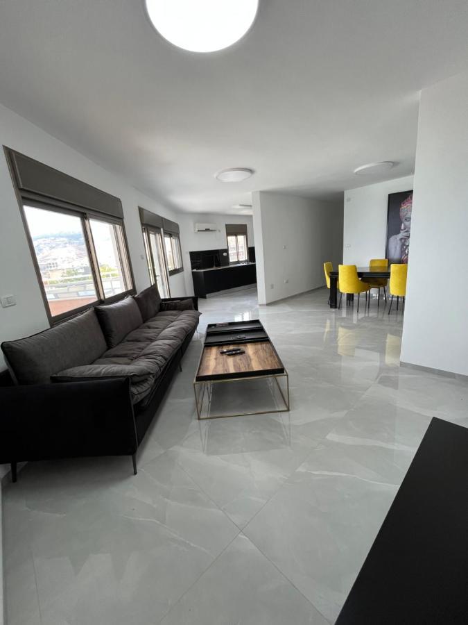 דירת נופש טבריה Apartment Bagian luar foto